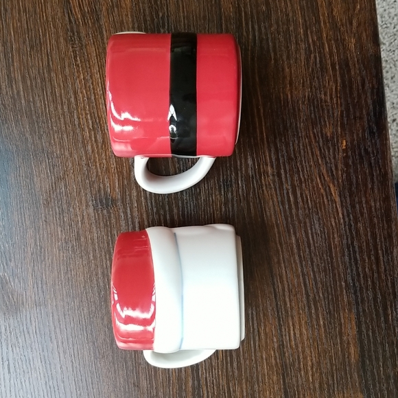 Hallmark Stackable Santa Mugs - Picture 5 of 6